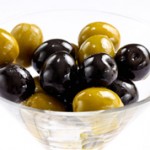 В чем разница между маслинами и оливками