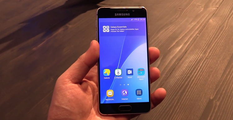 Смартфон Samsung Galaxy а3