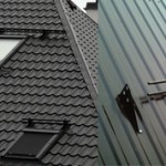 Что лучше выбрать для крыши металлочерепицу или профнастил?