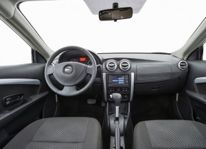 Салон Nissan Almera