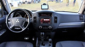 Салон Mitsubishi Pajero 4